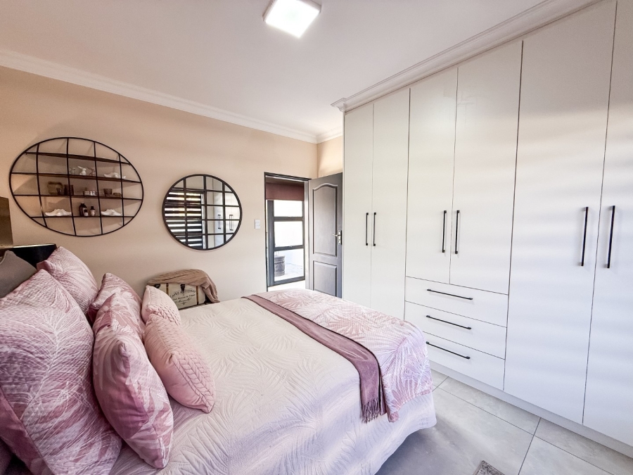 4 Bedroom Property for Sale in Meerhof North West